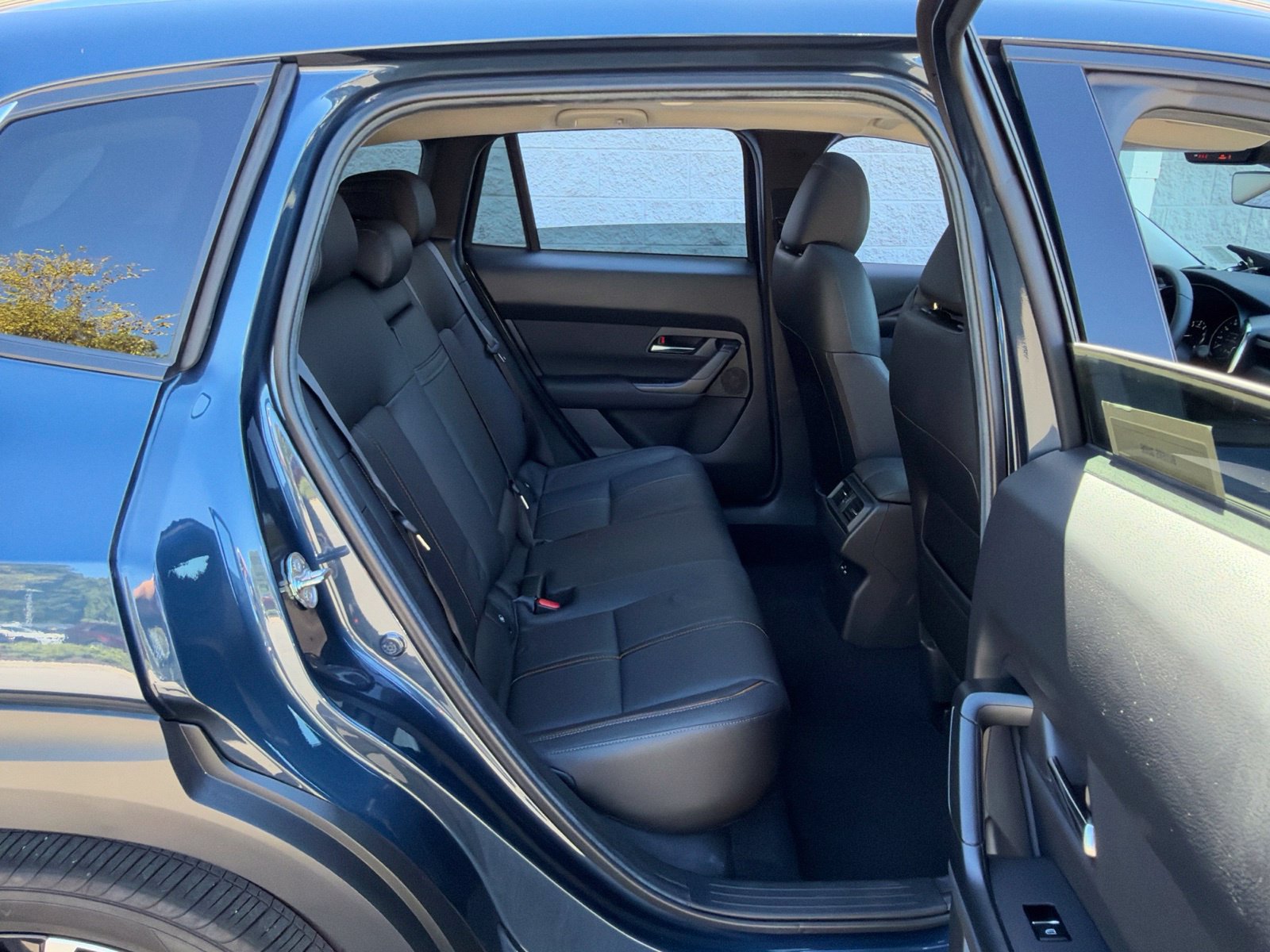 Certified 2024 MAZDA CX-50 AWD 2.5 S w/ Cargo Package image 36