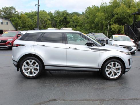 Used 2020 Land Rover Range Rover Evoque SE AWD/4WD image 4