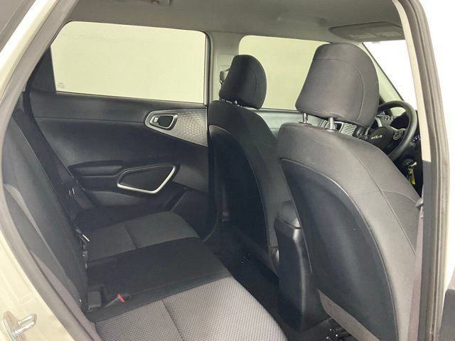 Used 2022 Kia Soul LX w/ Technology Package FWD image 18