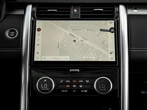 New 2026 Land Rover Discovery Limited Edition AWD/4WD image 18