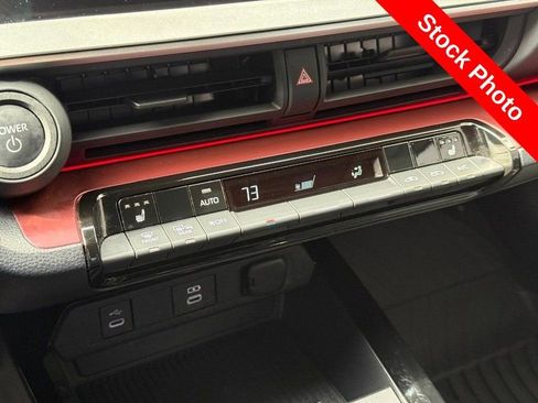 Used 2024 Toyota Prius Prime FWD image 27