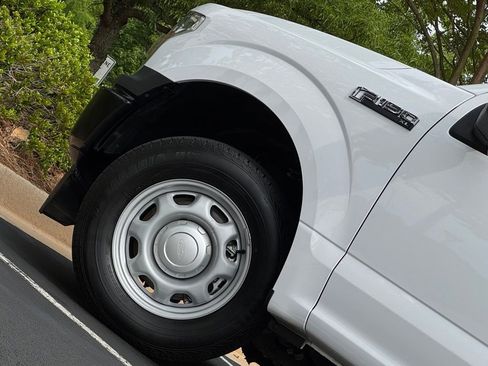 Used 2019 Ford F150 XL w/ Trailer Tow Package RWD image 9