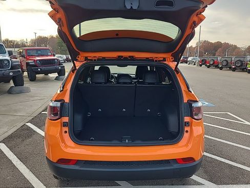 New 2026 Jeep Compass Latitude AWD/4WD image 27