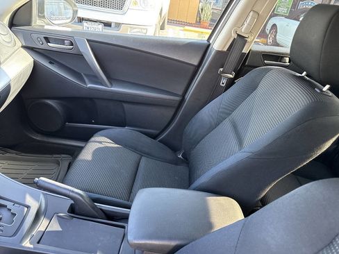 Used 2012 MAZDA MAZDA3 i Sport image 15