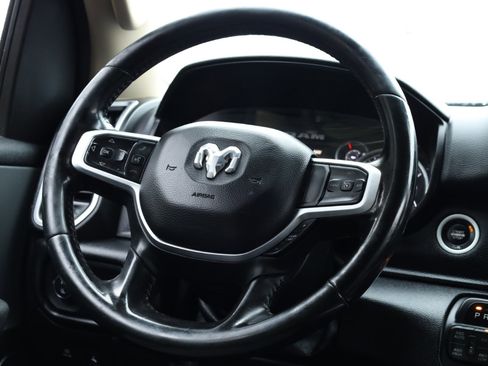 Used 2020 RAM 1500 Big Horn image 7