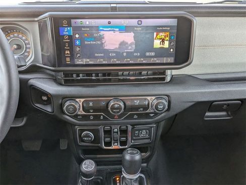 Used 2024 Jeep Wrangler Sport S image 14