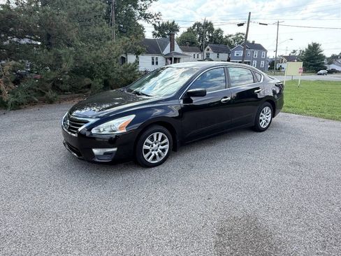 Used 2015 Nissan Altima 2.5 S w/ Power Driver Seat Package FWD image 1