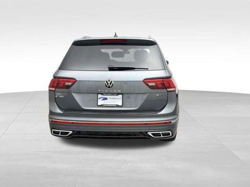 Used 2024 Volkswagen Tiguan SEL R-Line AWD/4WD image 3
