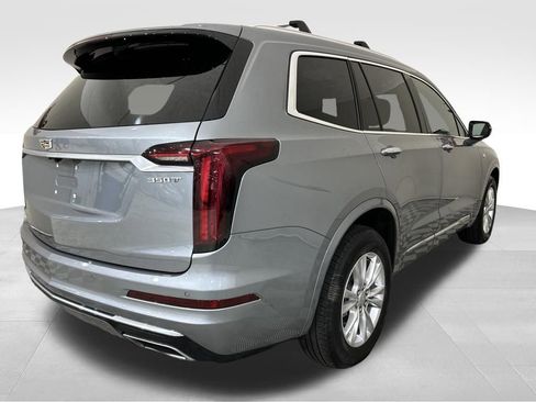 Used 2024 Cadillac XT6 Luxury w/ LPO, Floor Liner Package AWD/4WD image 7