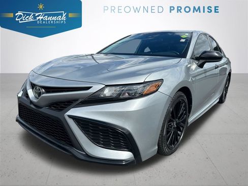 Used 2021 Toyota Camry SE w/ Carpet Mat Package (TMS) FWD image 1