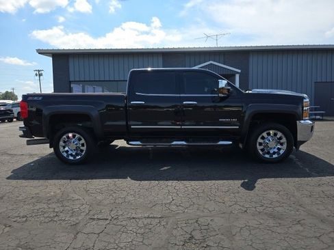 Used 2017 Chevrolet Silverado 2500 LTZ w/ Duramax Plus Package image 8