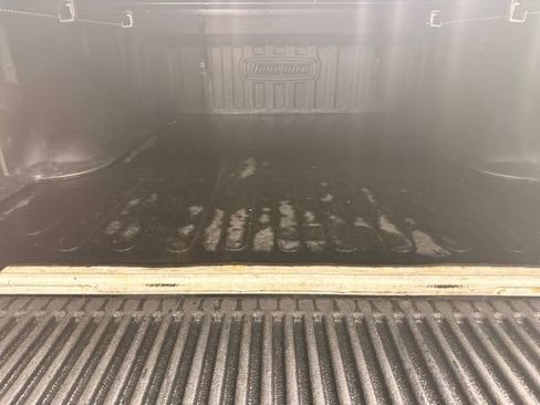 Used 2019 RAM 1500 Laramie AWD/4WD image 20