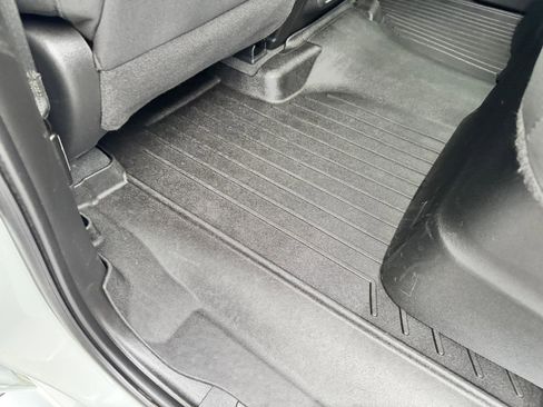 Used 2023 Chevrolet Silverado 1500 LT image 15