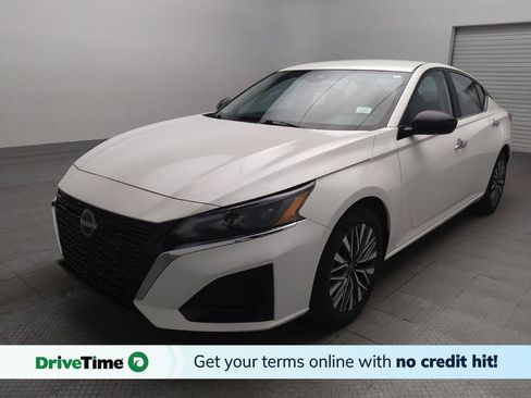 Used 2025 Nissan Altima 2.5 SV FWD image 1