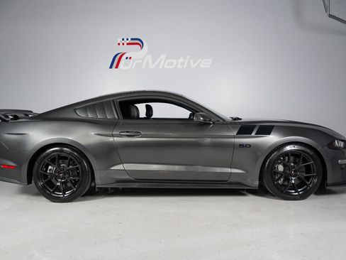 Used 2018 Ford Mustang GT Premium w/ Black Accent Package RWD image 39