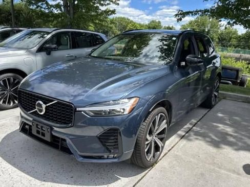 Used 2023 Volvo XC60 B5 Ultimate w/ Climate Package AWD/4WD image 2