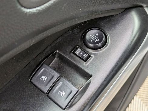 Used 2022 Chevrolet Colorado LT w/ Safety Package image 15