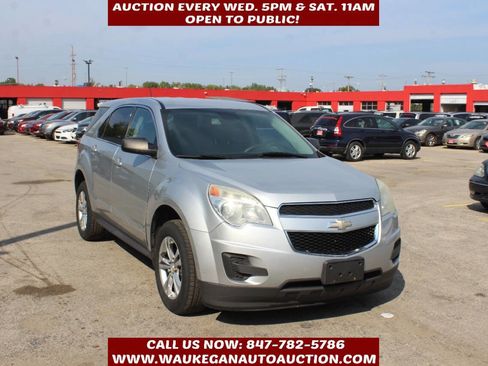 Used 2013 Chevrolet Equinox LS image 3
