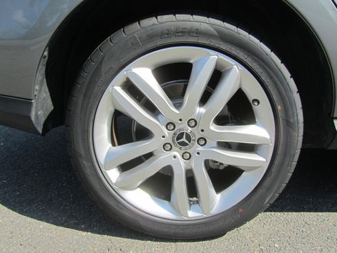 Used 2016 Mercedes-Benz GLE 350 w/ Premium Package image 26