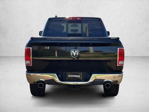 Used 2018 RAM 1500 Laramie w/ Convenience Group AWD/4WD image 7