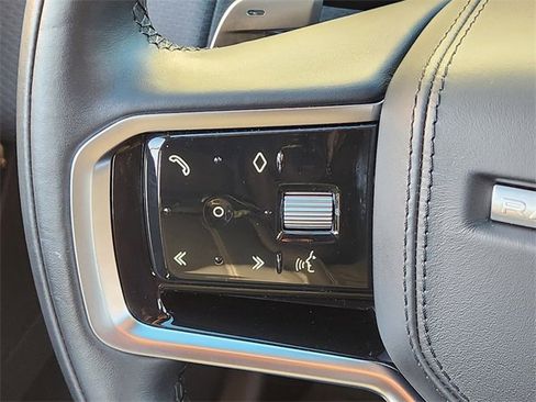 Used 2022 Land Rover Range Rover Velar R-Dynamic S image 27