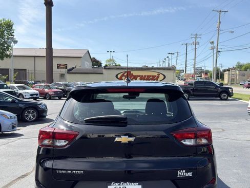 Used 2021 Chevrolet TrailBlazer LS FWD image 59