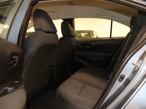 Used 2022 Toyota Corolla LE image 13