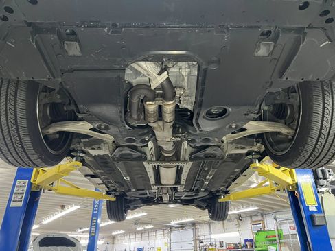 Used 2019 Nissan Maxima SR w/ Premium Package FWD image 12