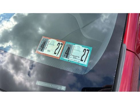 Used 2020 Toyota Corolla SE w/ Body Protection Package image 10