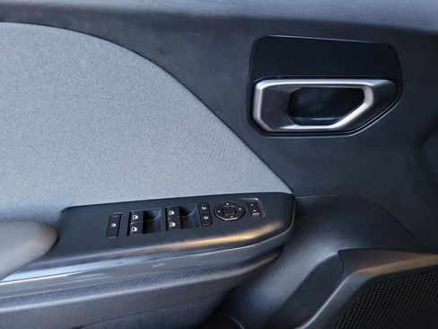 Certified 2025 Kia K4 EX image 15