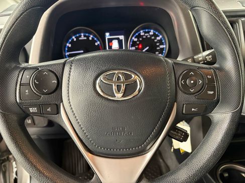 Used 2018 Toyota RAV4 LE w/ All Weather Liner Package AWD/4WD image 24