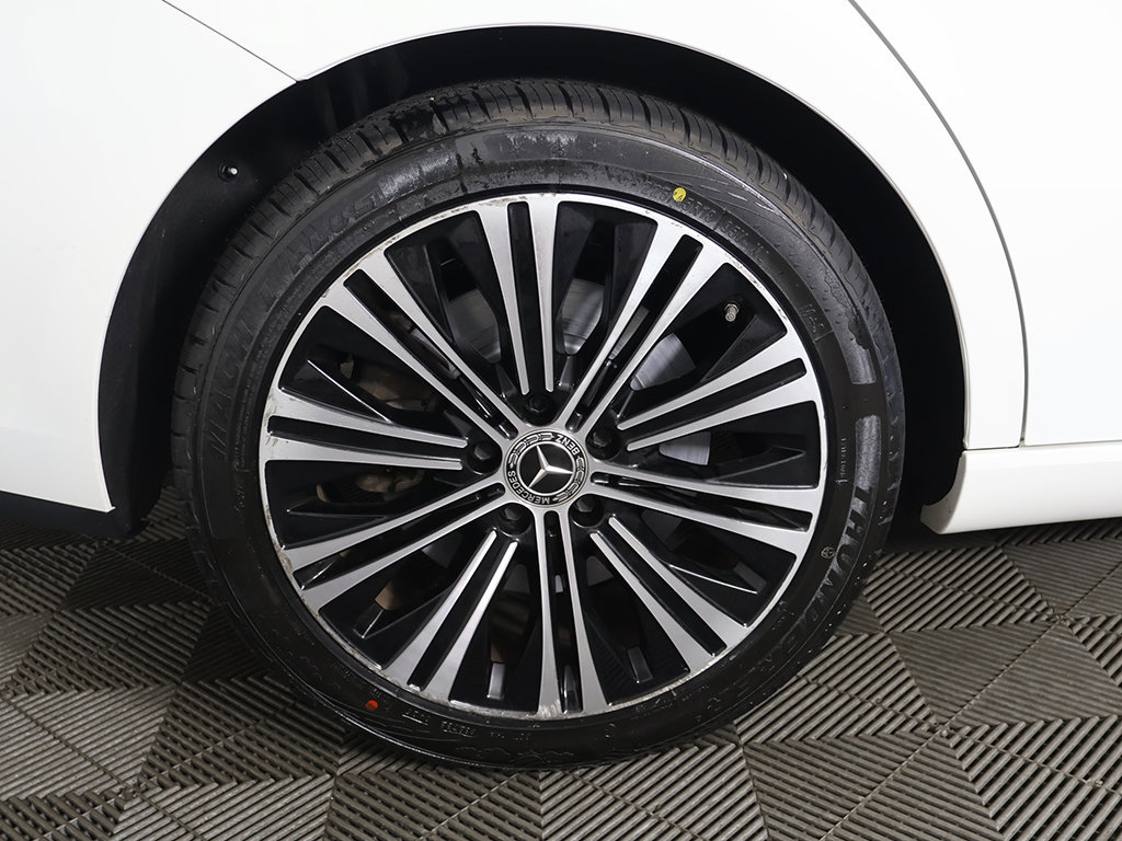 Used 2023 Mercedes-Benz CLA 250 4MATIC w/ Premium Package image 19