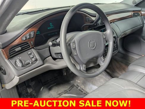 Used 2002 Cadillac De Ville w/ Comfort/Convenience Pkg image 11