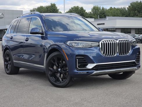 Used 2022 BMW X7 xDrive40i w/ Premium Package AWD/4WD image 3