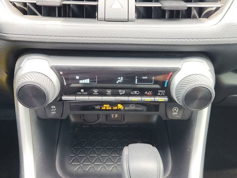 Used 2025 Toyota RAV4 LE FWD image 22