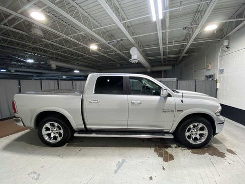 Used 2017 RAM 1500 Laramie w/ Convenience Group AWD/4WD image 26