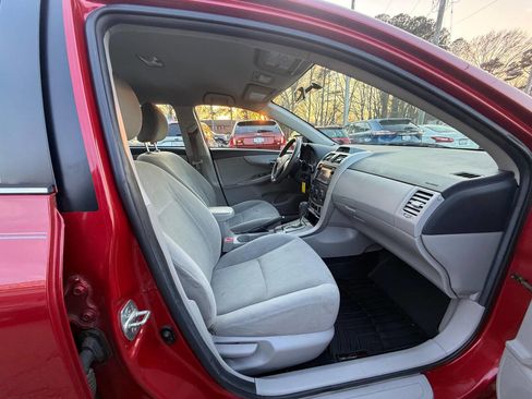 Used 2013 Toyota Corolla LE Special Edition image 8