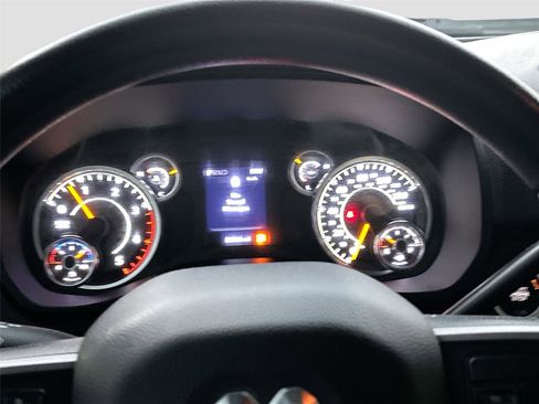 Used 2022 RAM 2500 Tradesman w/ Chrome Appearance Group image 13