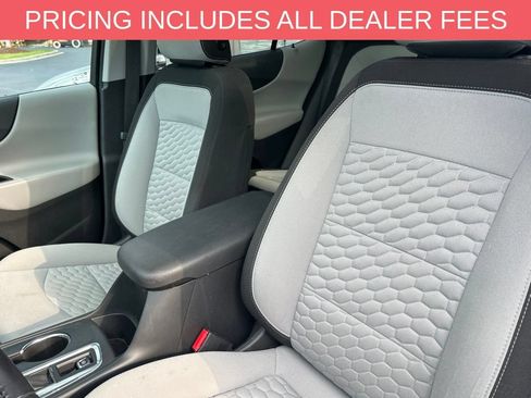 Used 2020 Chevrolet Equinox LT FWD image 22