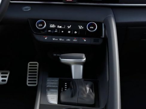 New 2026 Hyundai Elantra SEL Sport FWD image 16