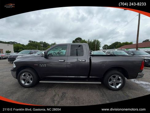 Used 2016 RAM 1500 Classic SLT RWD image 2