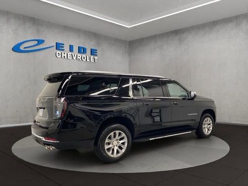 New 2026 Chevrolet Suburban Premier image 7