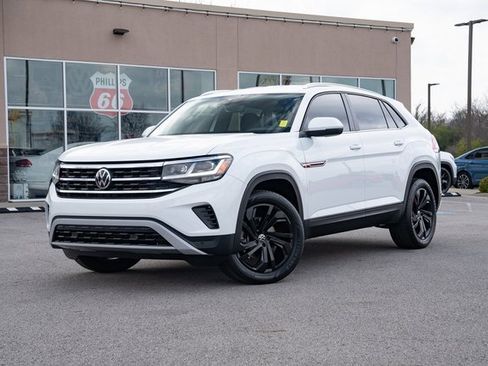 Used 2023 Volkswagen Atlas Cross Sport SE image 2