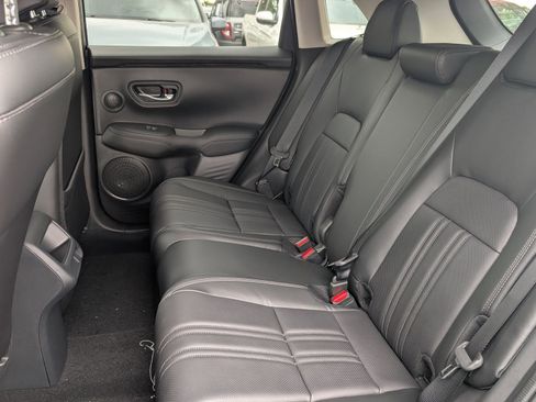 New 2026 Honda HR-V EX-L image 9