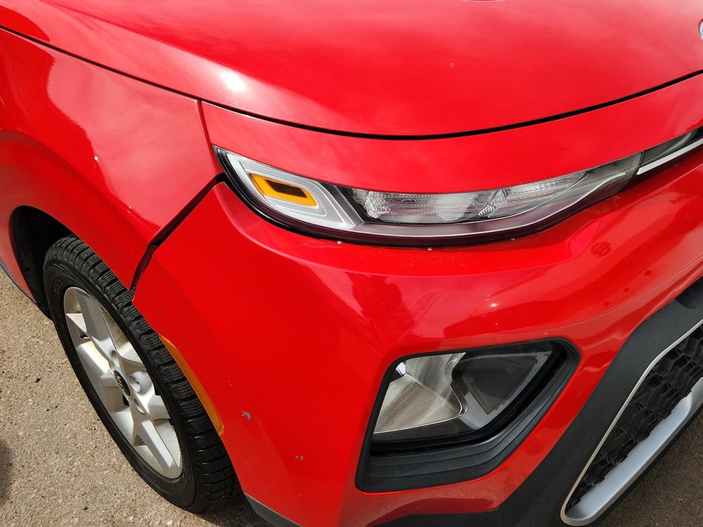 Certified 2021 Kia Soul S FWD image 3