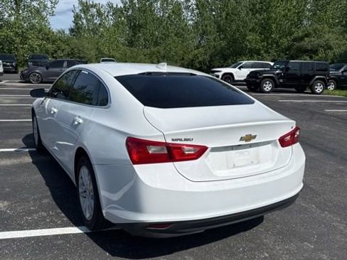 Used 2018 Chevrolet Malibu LT FWD image 6