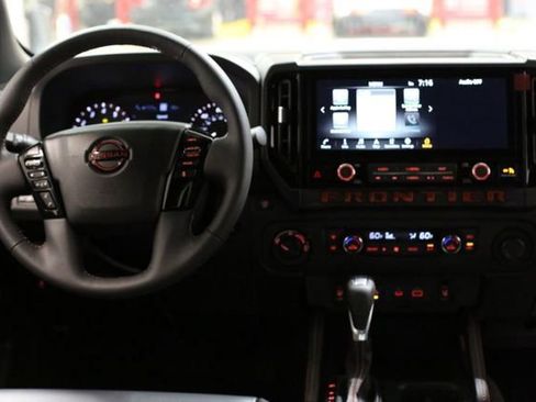 New 2026 Nissan Frontier PRO-4X w/ Pro-4x Convenience Package image 18