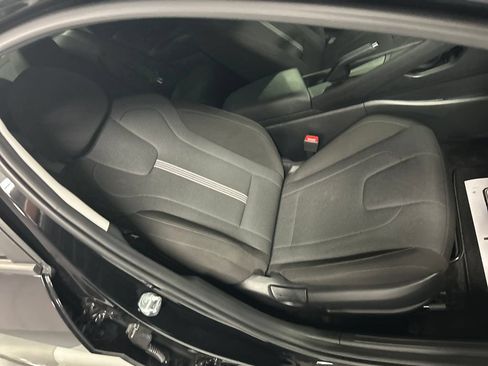 Used 2025 Hyundai Elantra SE FWD image 22