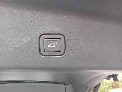 Used 2026 Cadillac Vistiq Sport w/ LPO, Floor Liner Package image 24