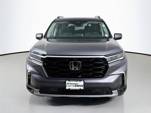 Used 2023 Honda Pilot Elite image 4